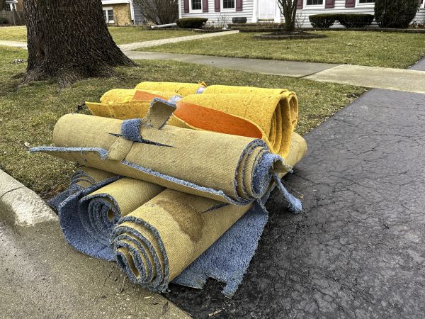 Carpet Haul Away Service in Lake Stevens